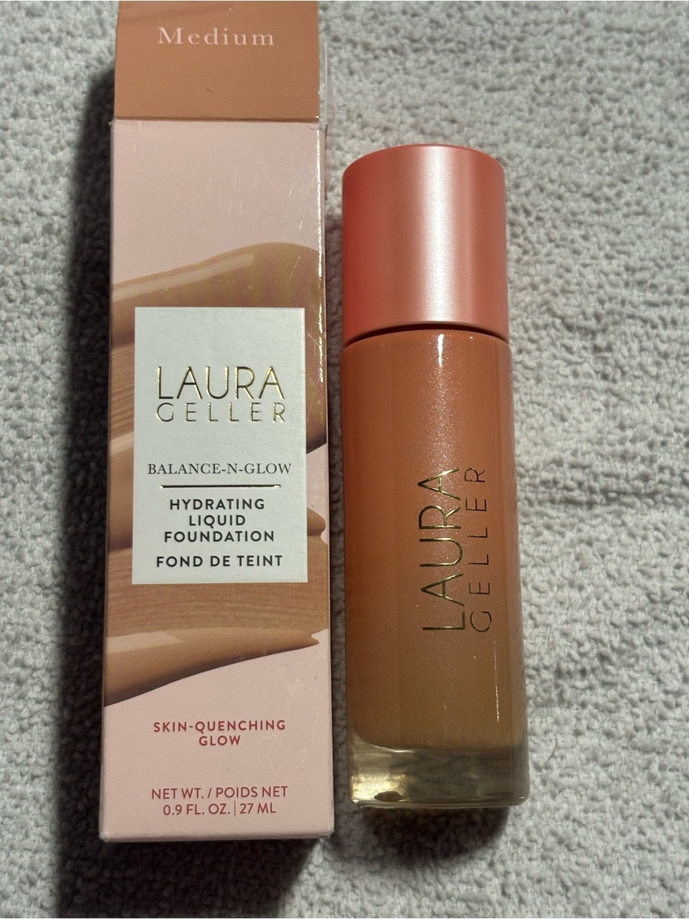 Laura Geller Hydrating Liquid Foundation - Medium Peach